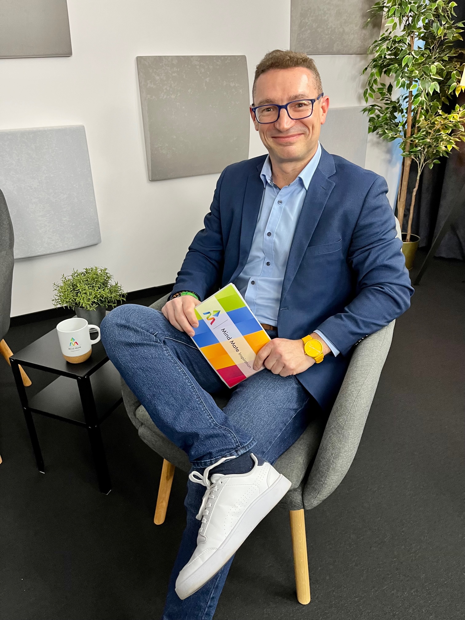 Arany Gábor, a Mind Mate Inspiráció Egyesület kommunikációs vezetője, az fmbusiness.hu főszerkesztője, az Arany Media Digital Agency kreatív kommunikációs reklámügynökség üzleti és stratégiai vezetője