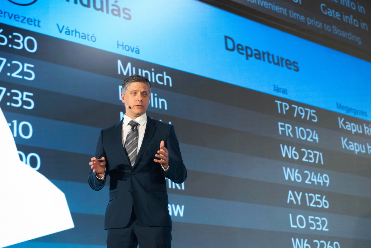 Budapest Airport vezetője a díjátadó gálán - fmbusiness.hu beszámolója
