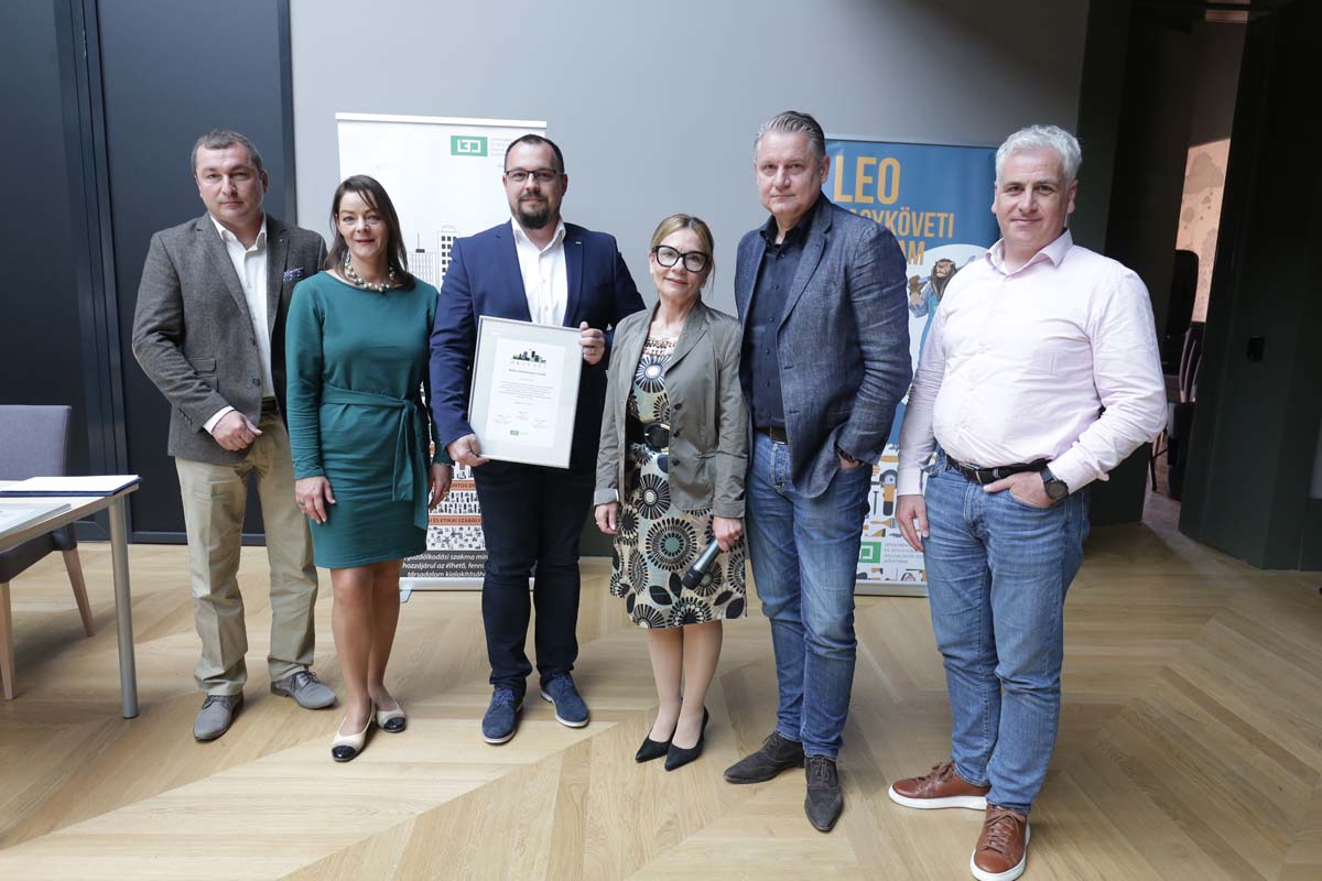 LEO Facility Management reggeli - fmbusiness.hu FM hírek