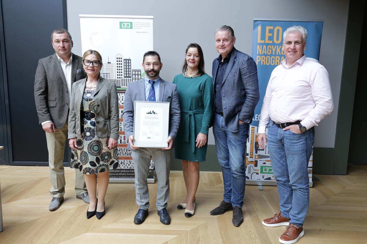 LEO létesítménygazdálkodási reggeli, fmbusiness.hu hírek